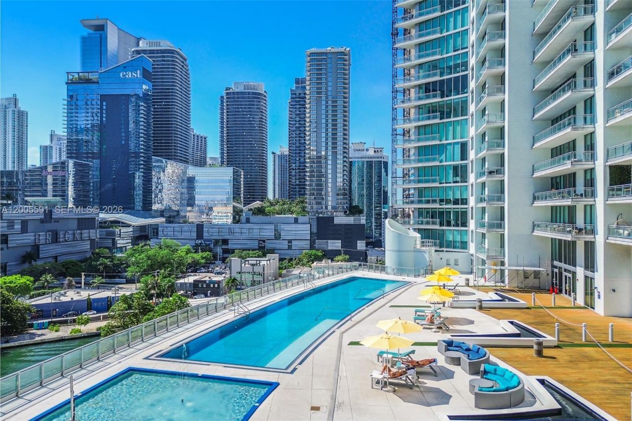 92 SW 3rd St , Unit 2212, Miami, FL 33130 Photo