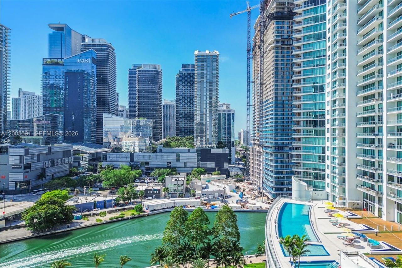 92 SW 3rd St , Unit 2212, Miami, FL 33130 Photo