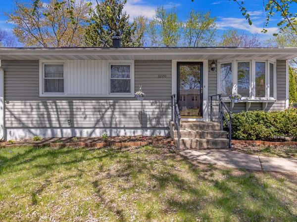 3220 18th Street , Rockford, IL 61109