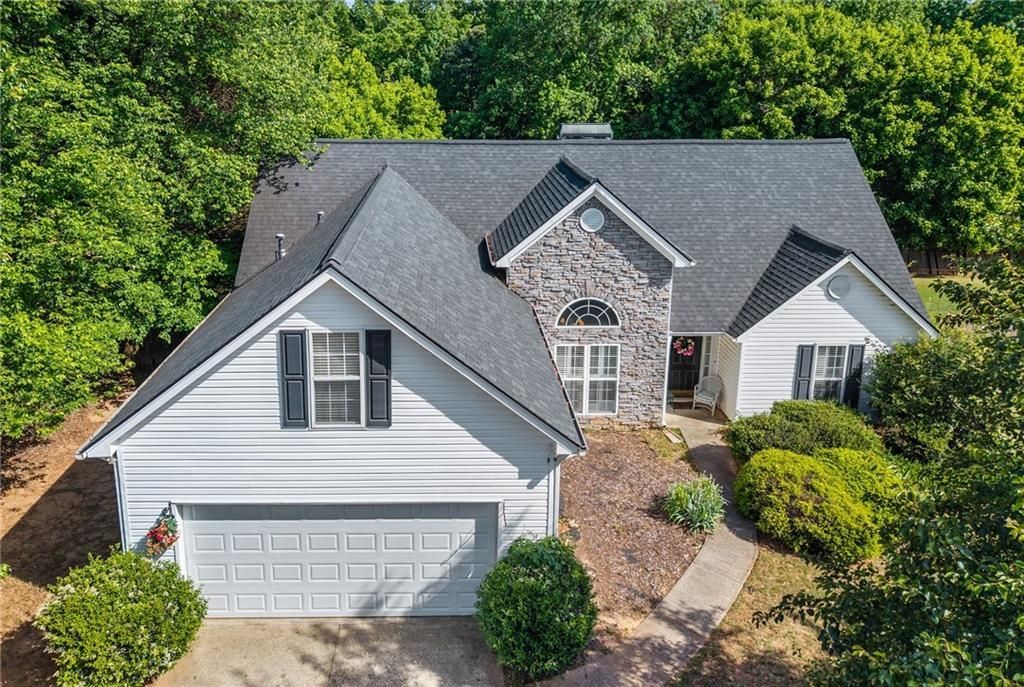 6245 Wilmington Way, Flowery Branch, GA 30542 Main Photo