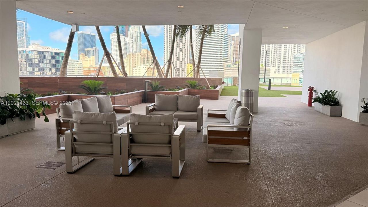 350 S Miami Ave , Unit 3608, Miami, FL 33130 Photo