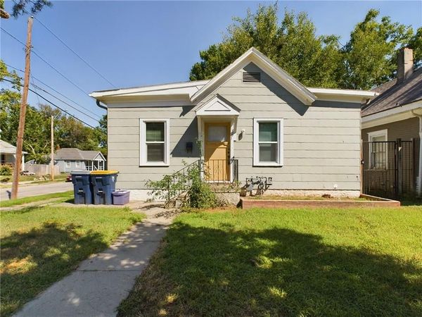 301 Lawndale Avenue, Kansas City, MO 64123