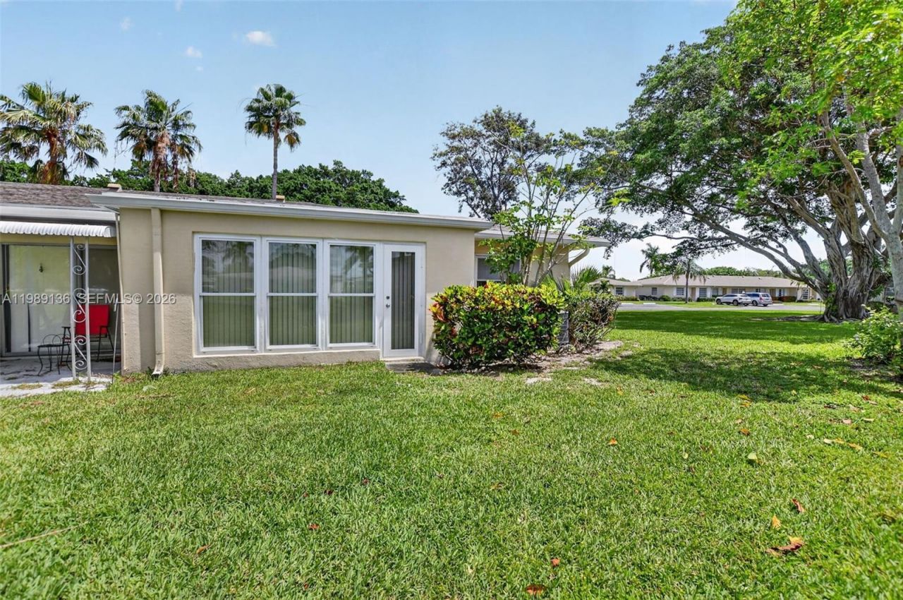 8662 Bella Vista Dr, Boca Raton, FL 33433 Photo