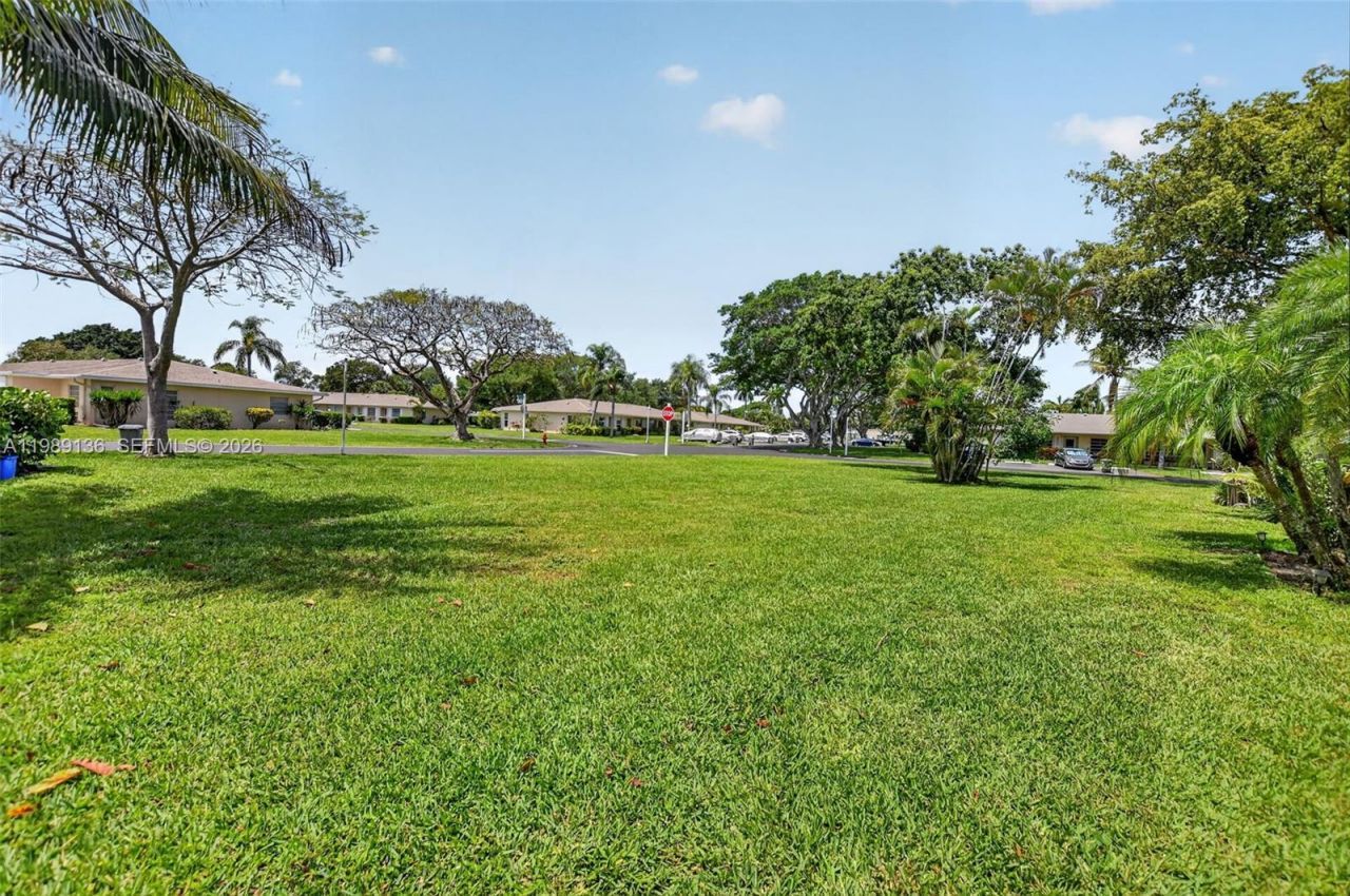 8662 Bella Vista Dr, Boca Raton, FL 33433 Photo