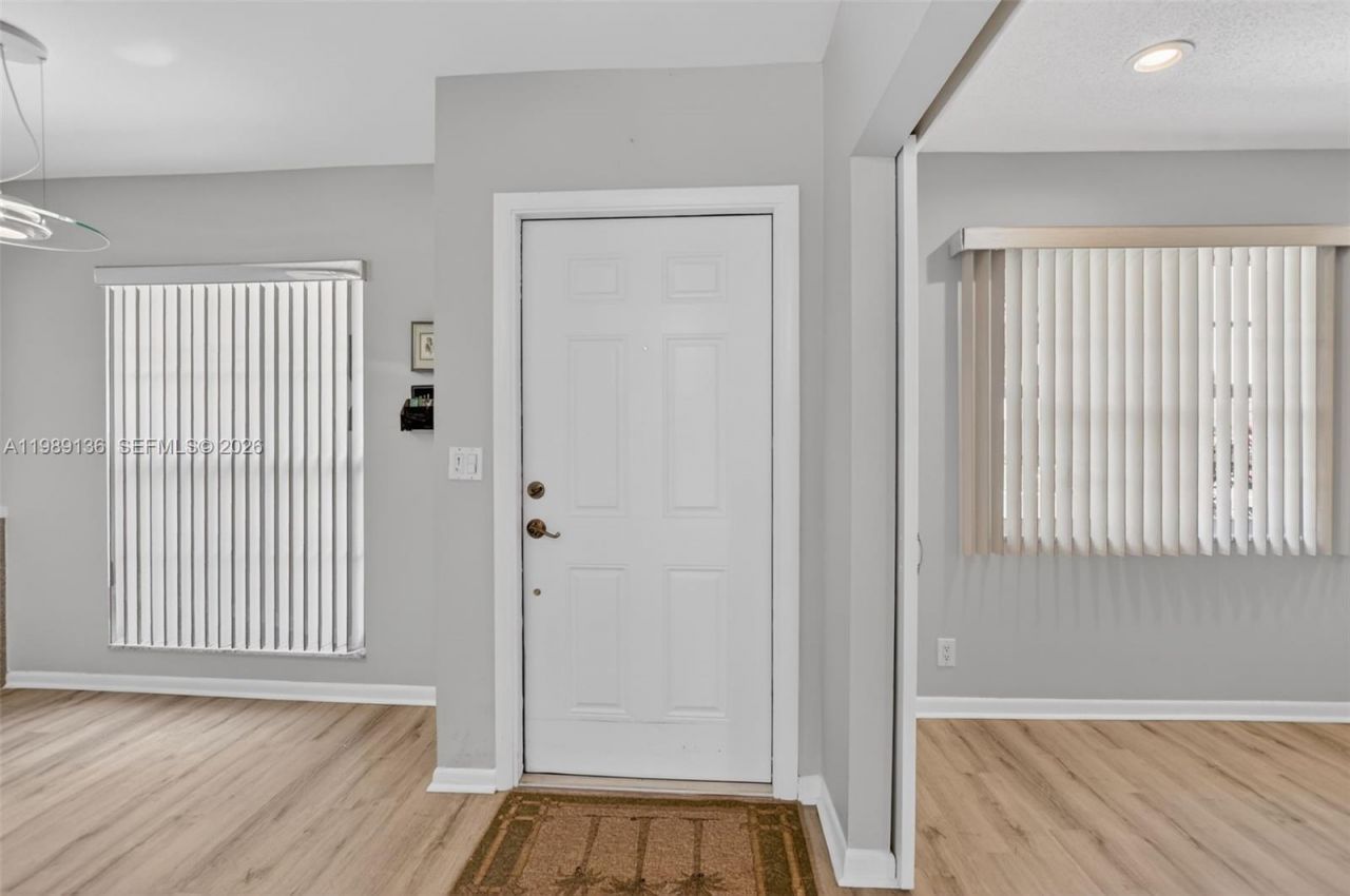 8662 Bella Vista Dr, Boca Raton, FL 33433 Photo