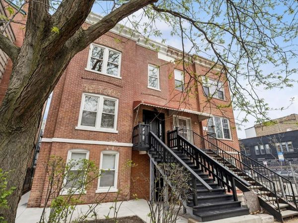 2002 W Huron Street , Chicago, IL 60612