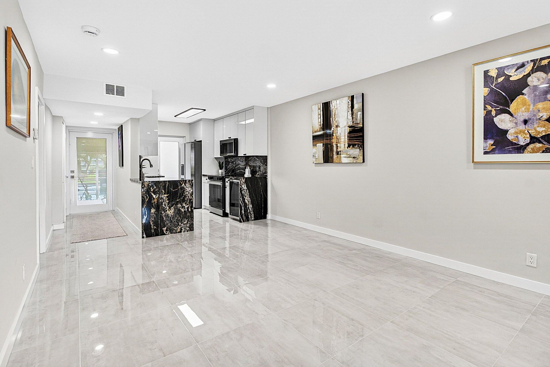 3351 Spanish Trail, Unit 212, Delray Beach, FL 33483 Photo