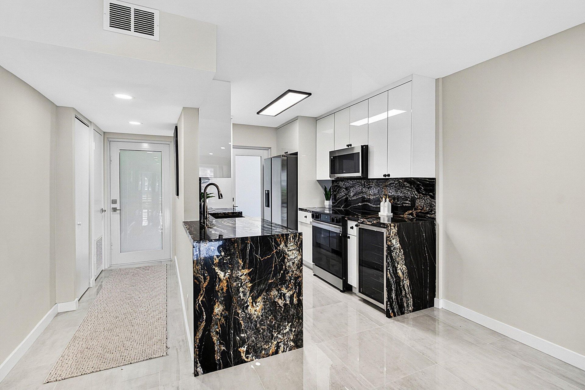 3351 Spanish Trail, Unit 212, Delray Beach, FL 33483 Photo