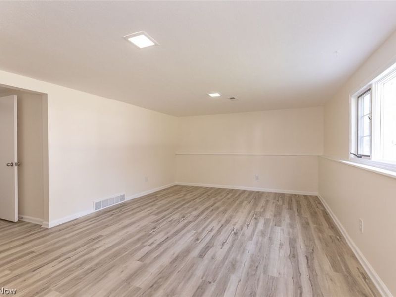 5258 Main Avenue, North Ridgeville, OH 44039 Photo 17