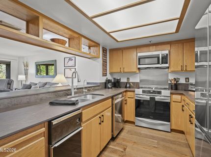 335 Ski Way, Unit 313, Incline Village, NV 89451 Photo