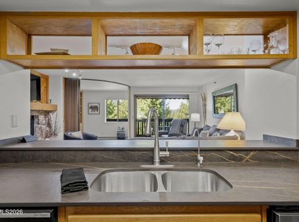 335 Ski Way, Unit 313, Incline Village, NV 89451 Photo