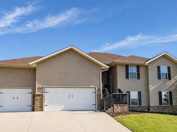 2205 W Drake Street , Springfield, MO 65810