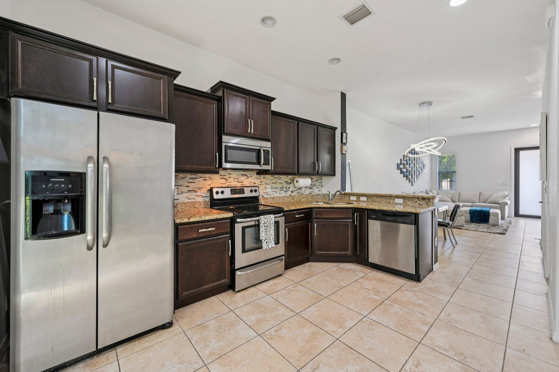 482 Graham Place, Boynton Beach, FL 33435 Photo