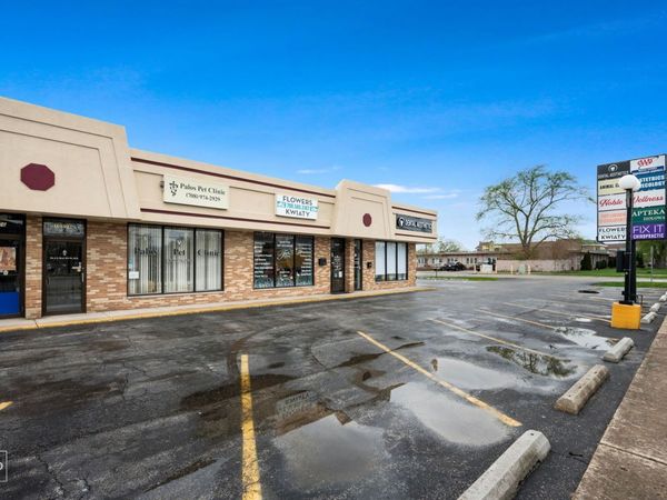 10502 S Roberts Road , Palos Hills, IL 60465