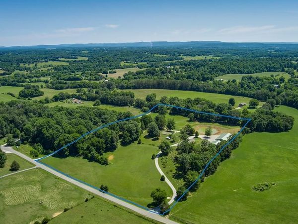 1864 Liberty Rd, Sparta, TN