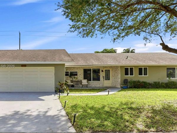1200 Rowayton Circle , Wellington, FL 33414