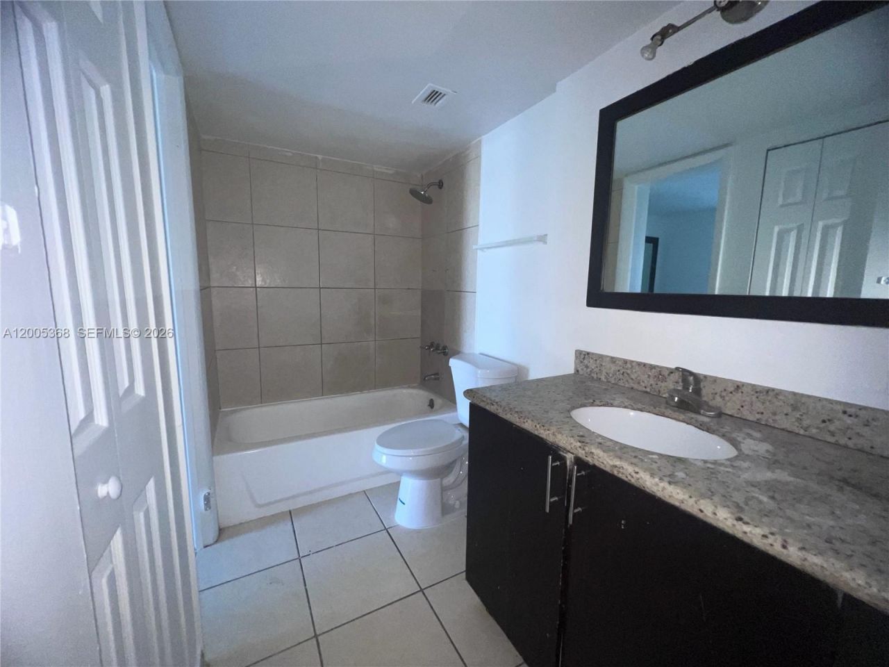 496 NW 165th St Rd , Unit D-414, Miami, FL 33169 Photo