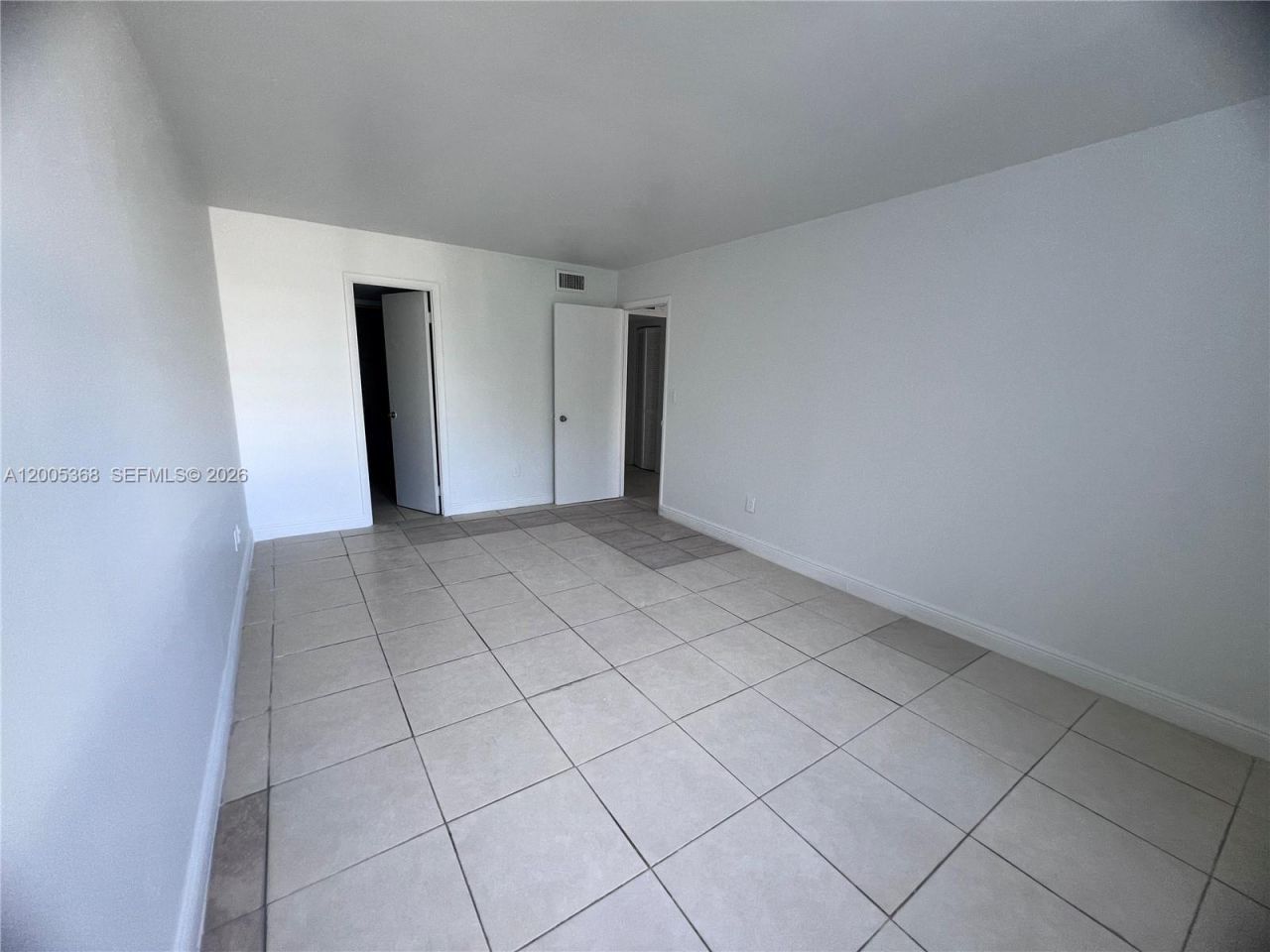 496 NW 165th St Rd , Unit D-414, Miami, FL 33169 Photo
