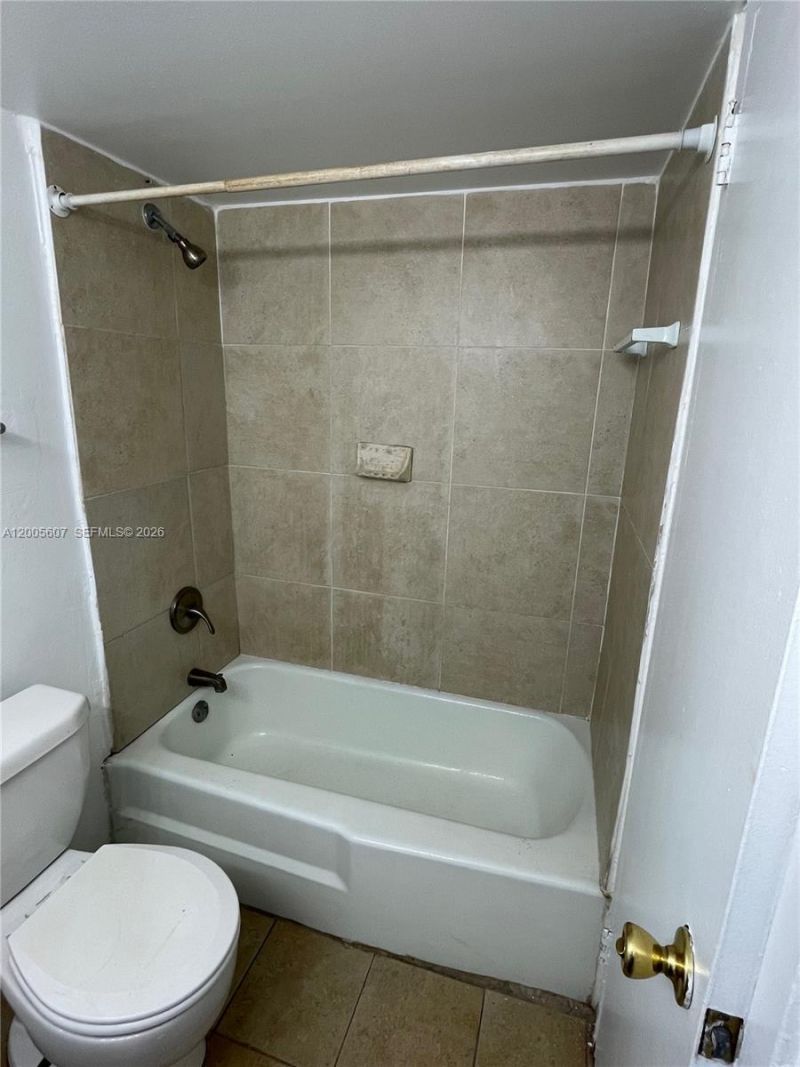1800 Sans Souci Blvd , Unit 107, North Miami, FL 33181 Photo