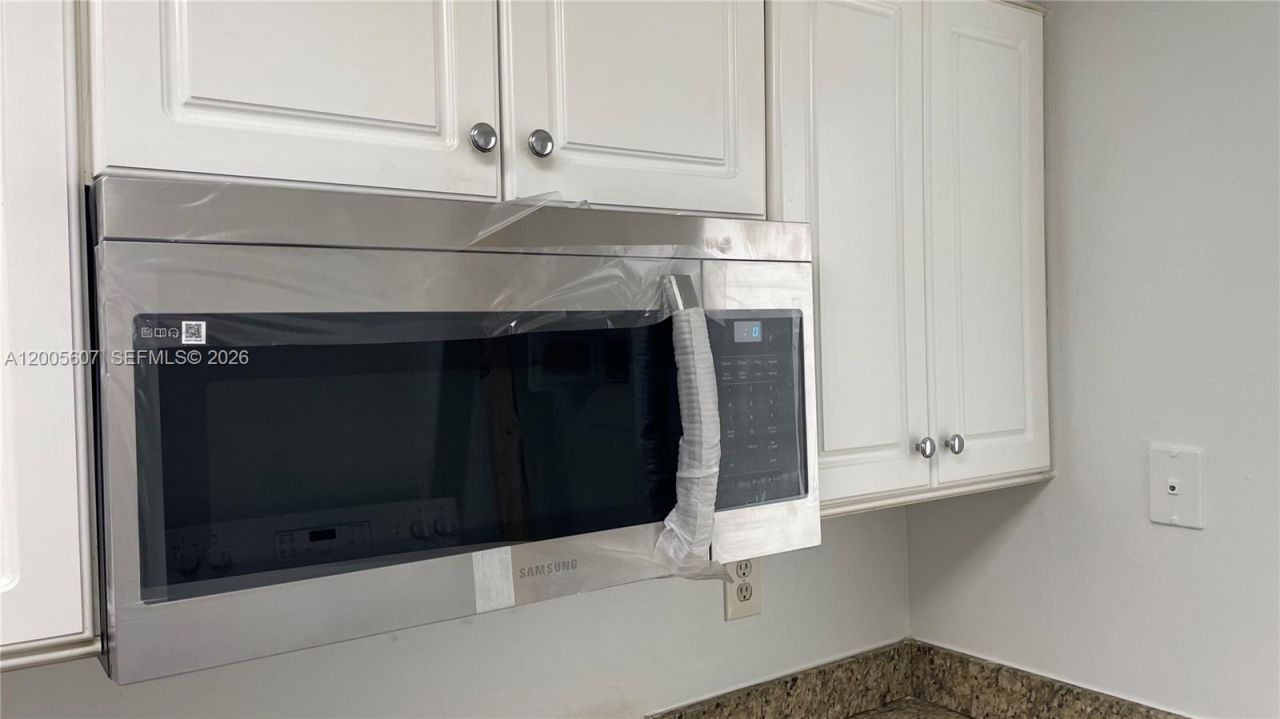 1800 Sans Souci Blvd , Unit 107, North Miami, FL 33181 Photo