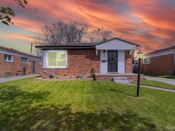 6781 Iowa Street, Detroit, MI 48212