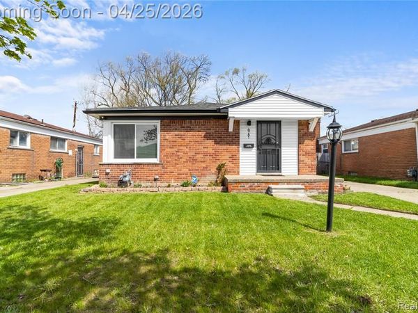 6781 Iowa Street, Detroit, MI 48212