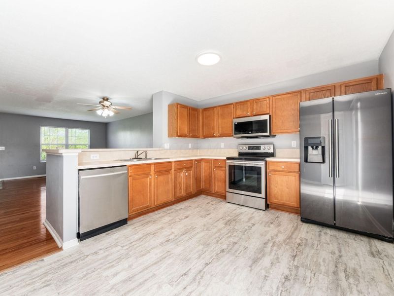 8318 Linton Boulevard , Columbus, OH 43235 Photo 11