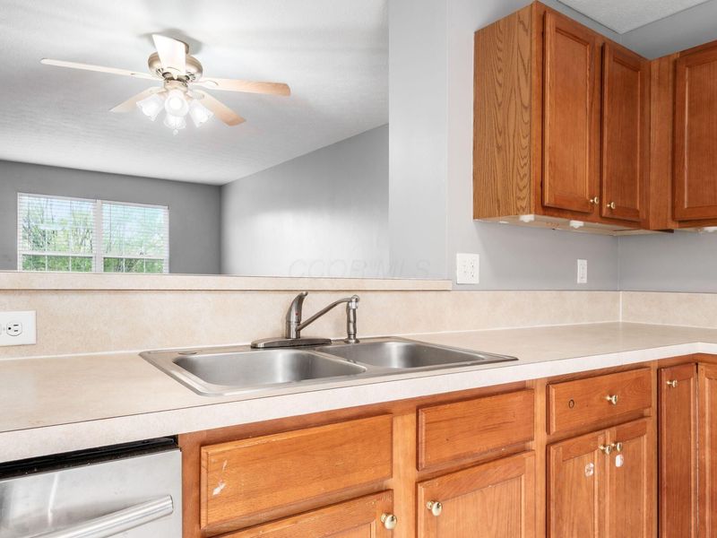 8318 Linton Boulevard , Columbus, OH 43235 Photo 12