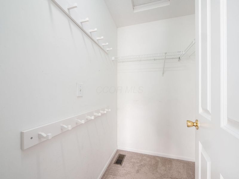 8318 Linton Boulevard , Columbus, OH 43235 Photo 16