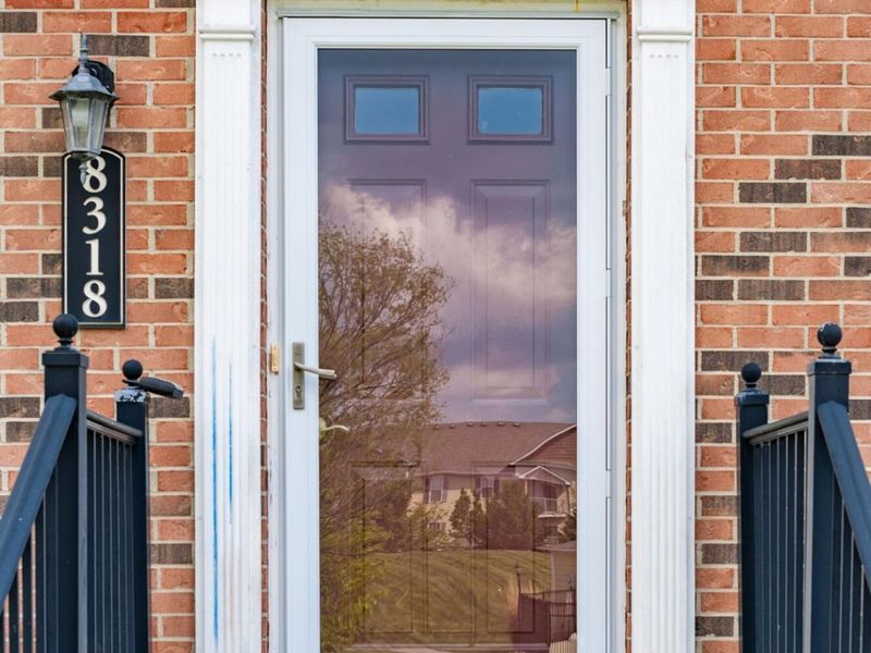 8318 Linton Boulevard , Columbus, OH 43235 Photo 2