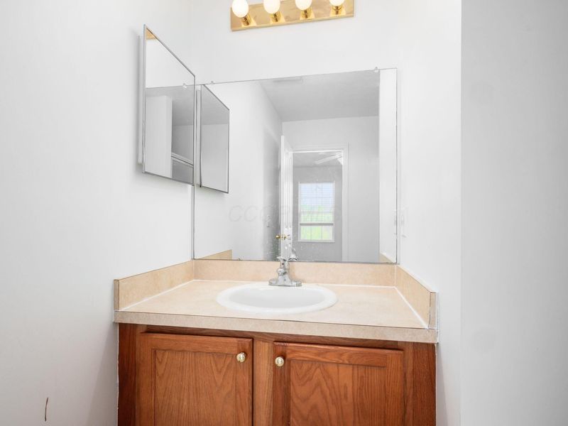 8318 Linton Boulevard , Columbus, OH 43235 Photo 25