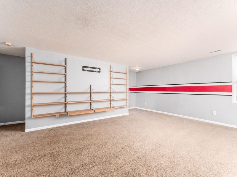 8318 Linton Boulevard , Columbus, OH 43235 Photo 28