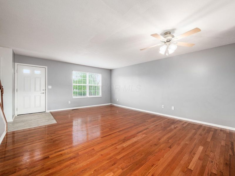 8318 Linton Boulevard , Columbus, OH 43235 Photo 5