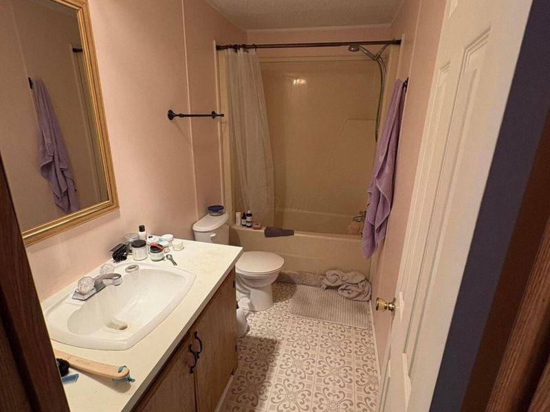 4077 Torbert Way , Columbus, OH 43207 Photo 17