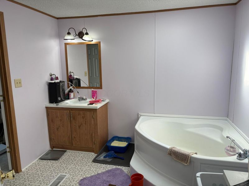 4077 Torbert Way , Columbus, OH 43207 Photo 22