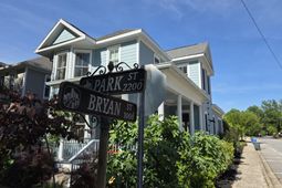 2208 Park Street photo 4