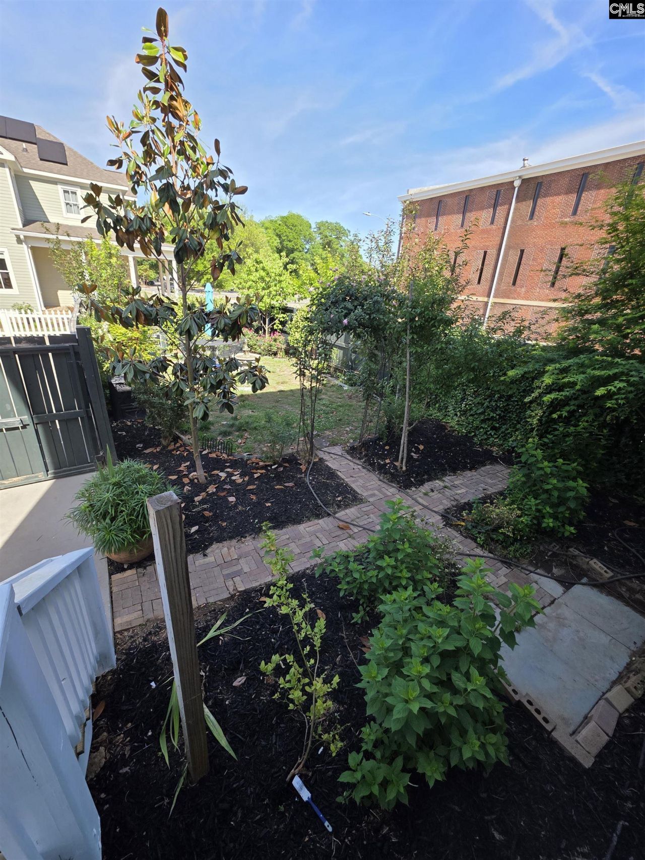 2208 Park Street Photo 25