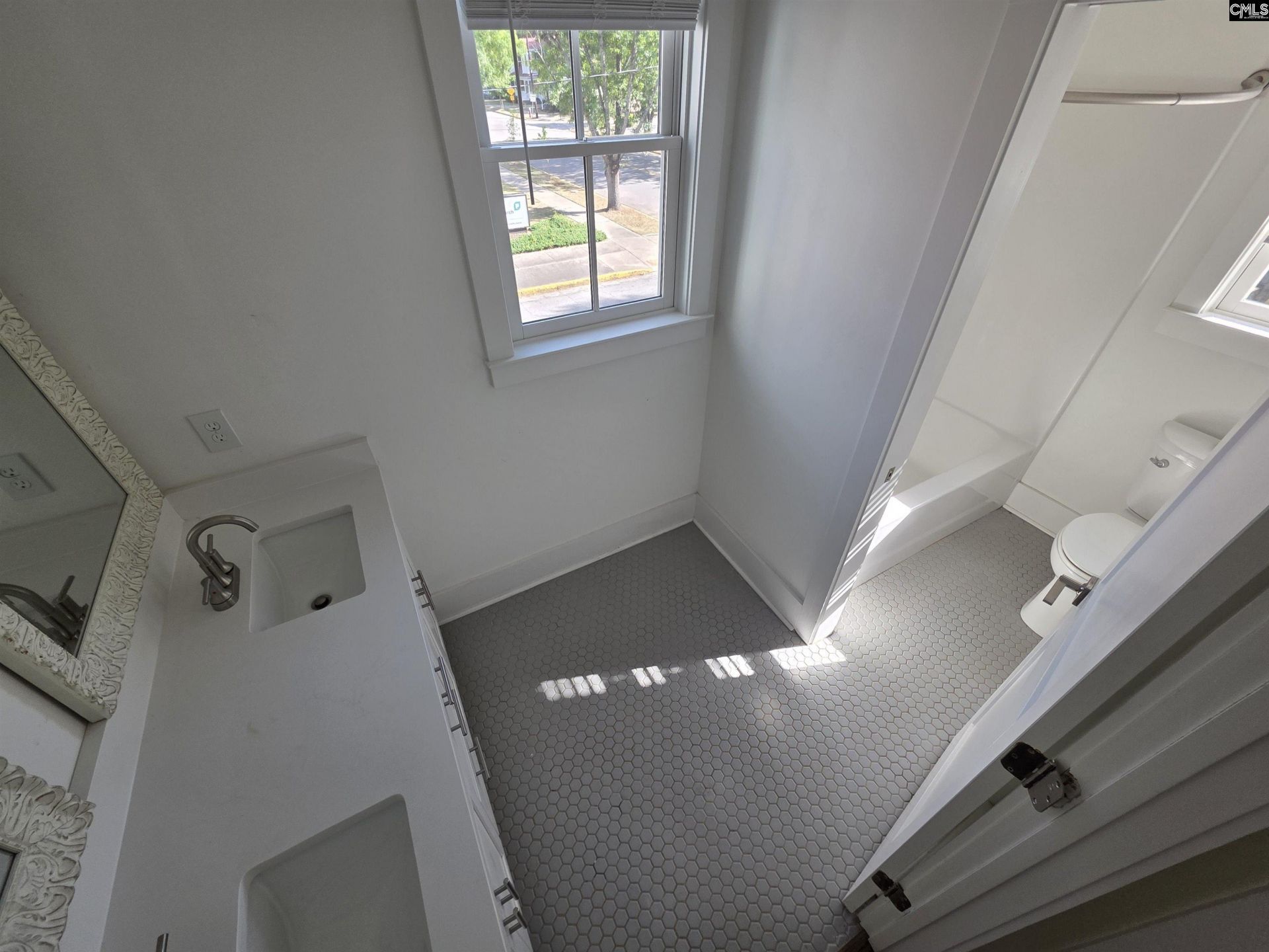 2208 Park Street Photo 44