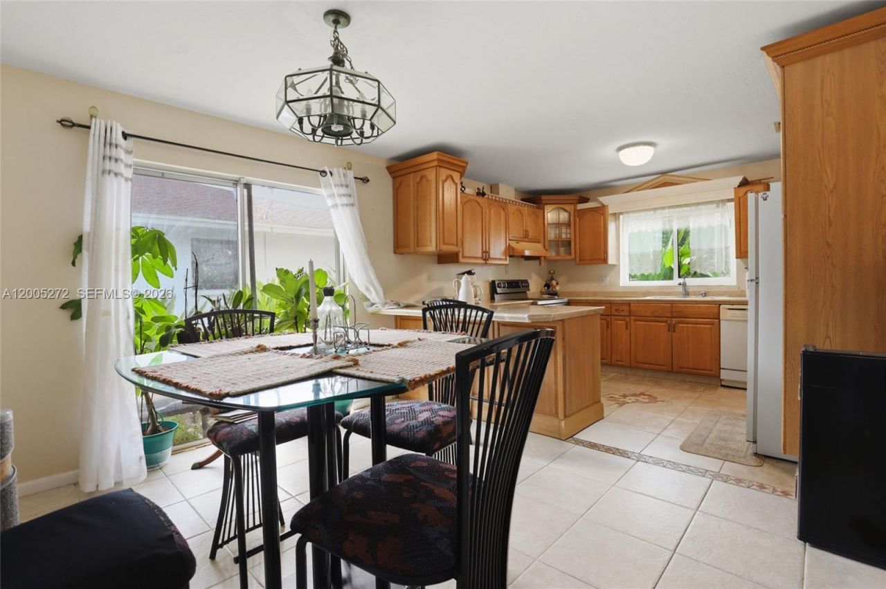 1066 Highlands Dr, Naples, FL 34103 Photo
