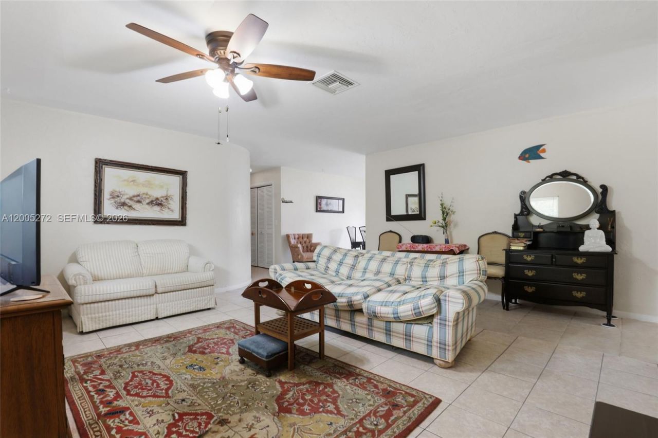 1066 Highlands Dr, Naples, FL 34103 Photo