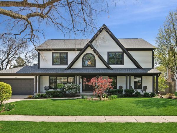 3325 Prestwick Lane , Northbrook, IL 60062