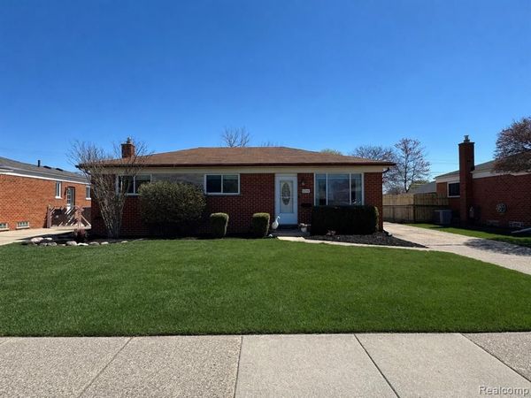 32440 Firwood Drive, Warren, MI 48088