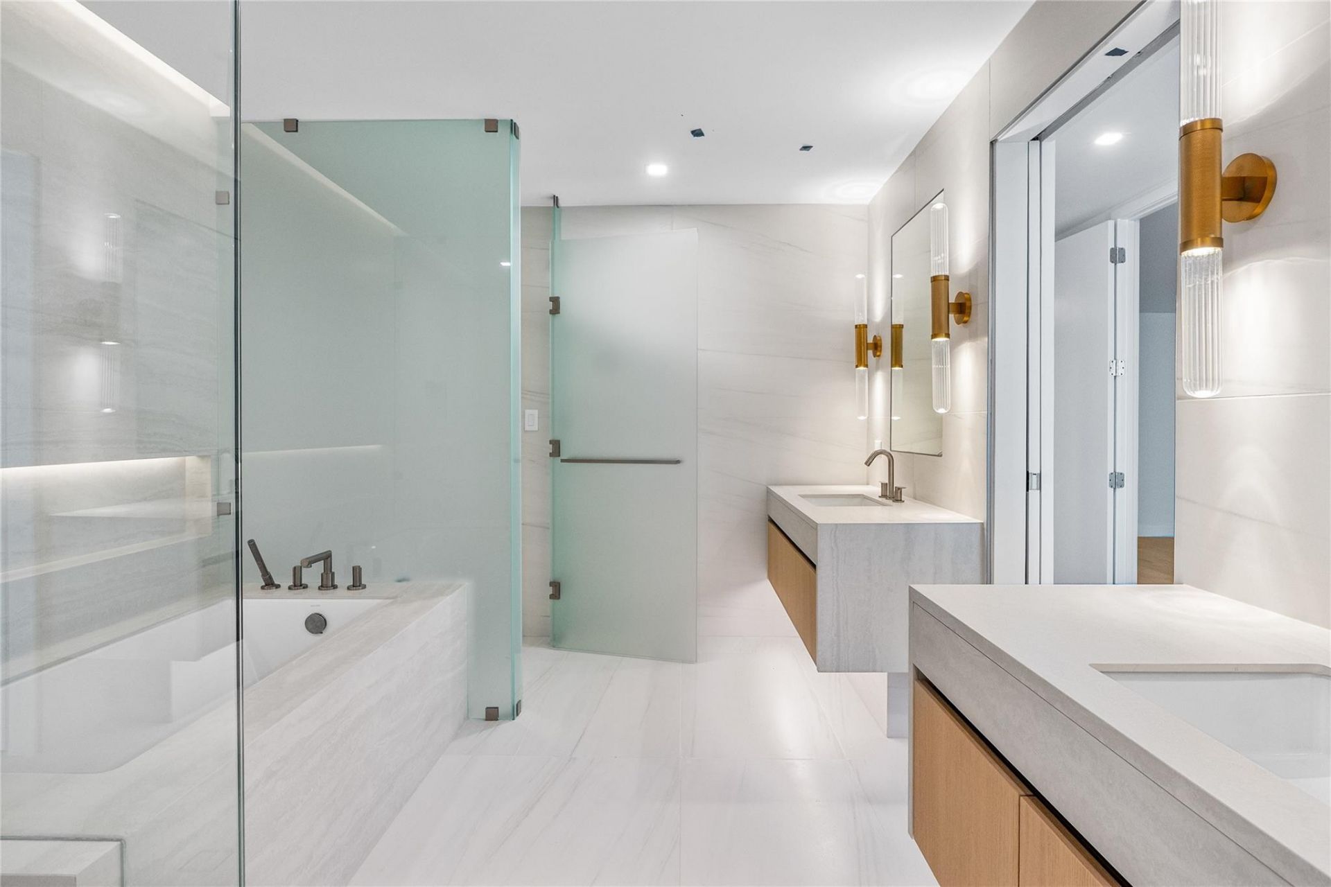 900 N Ocean Boulevard, Unit 902, Pompano Beach, FL 33062 Photo