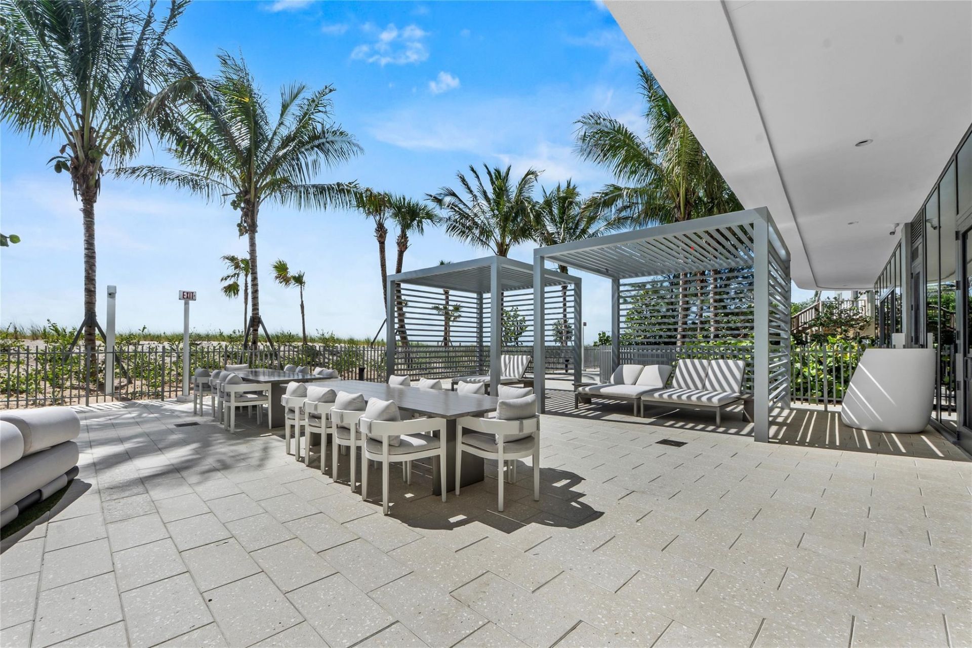 900 N Ocean Boulevard, Unit 902, Pompano Beach, FL 33062 Photo