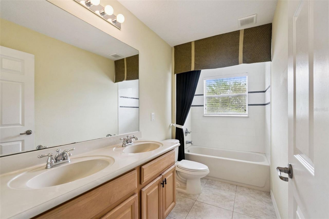 10882 Savannah Landing Circle , Orlando, FL 32832 Photo