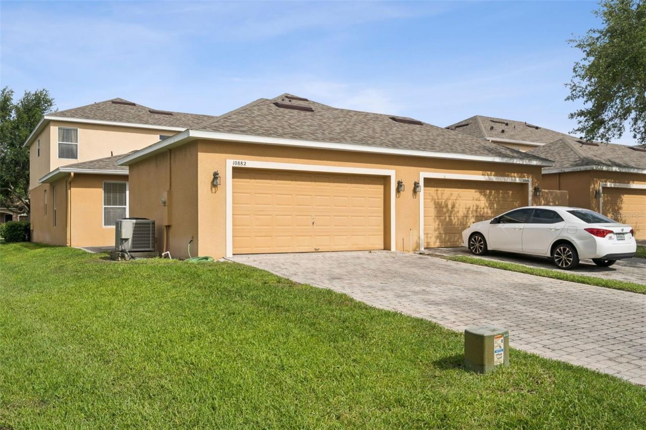 10882 Savannah Landing Circle , Orlando, FL 32832 Photo