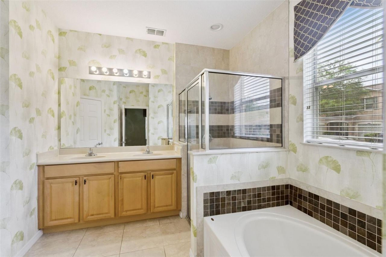 10882 Savannah Landing Circle , Orlando, FL 32832 Photo