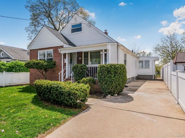 1445 Rosser Avenue , Elmont, NY 11003
