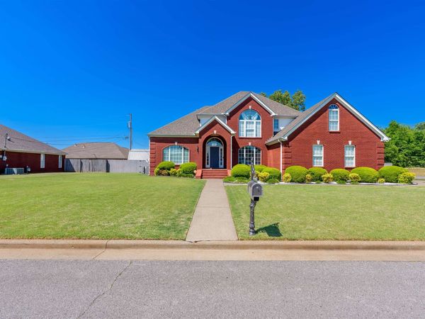 301 Nassau Ave, Muscle Shoals, AL 35661