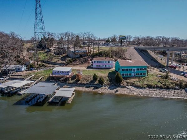 88 Accurate Avenue, Sunrise Beach, MO 65079